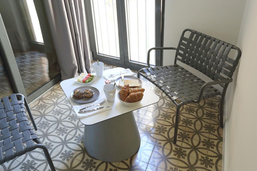 ז'ירונה Apartaments Placa Del VI מראה חיצוני תמונה