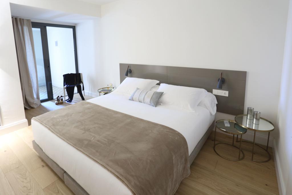 ז'ירונה Apartaments Placa Del VI מראה חיצוני תמונה