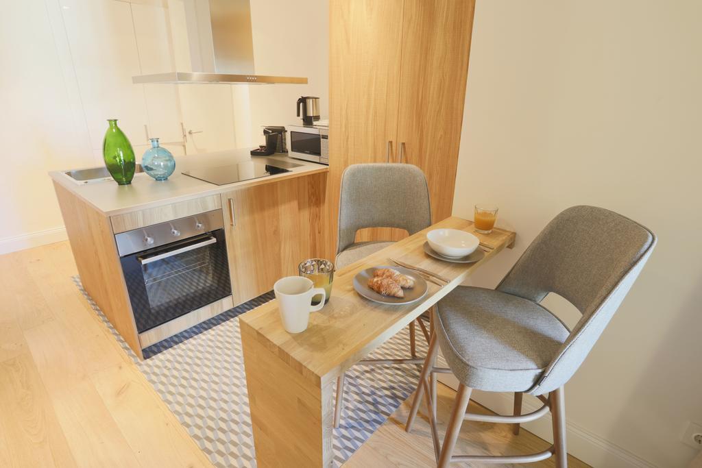 ז'ירונה Apartaments Placa Del VI מראה חיצוני תמונה